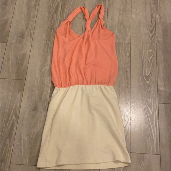 An extra small sized dress - Picture 2 of 2